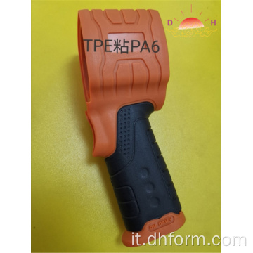 TPE / TPU personalizzato su parti in plastica stampate a iniezione